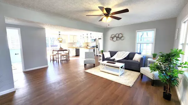 2817 Lindsey Dr, Hopkinsville, KY 42240