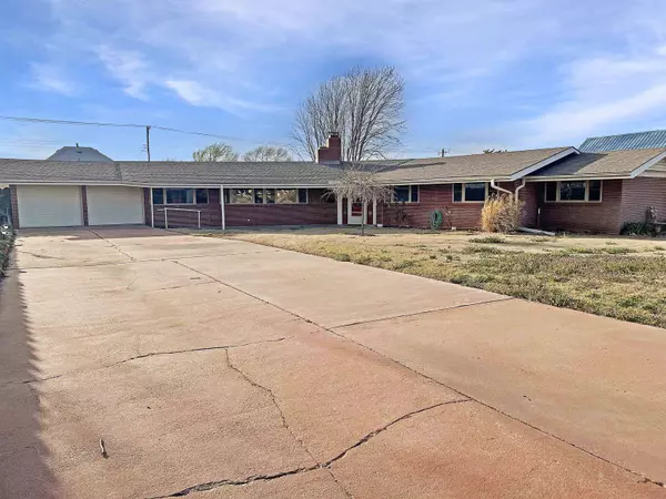 1051 8th, Alva, OK 73717