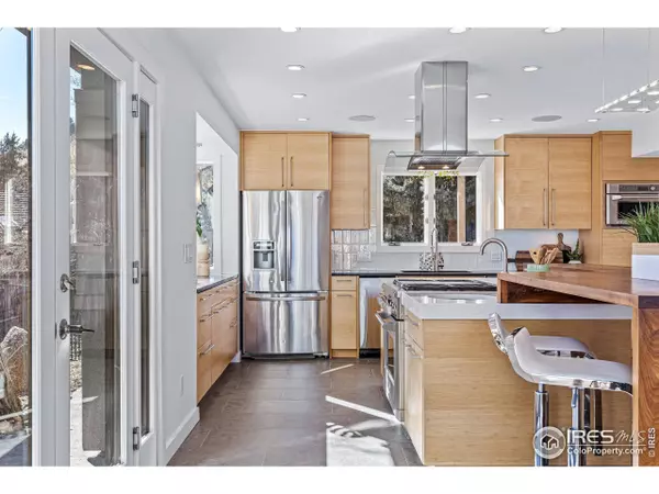 3795 Lakebriar Dr, Boulder, CO 80304