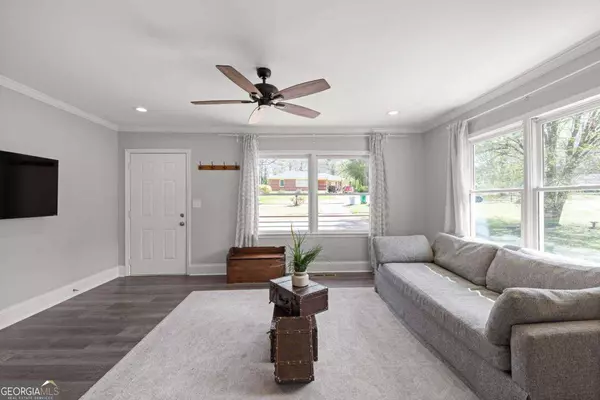 1349 Midview DR, Decatur, GA 30032