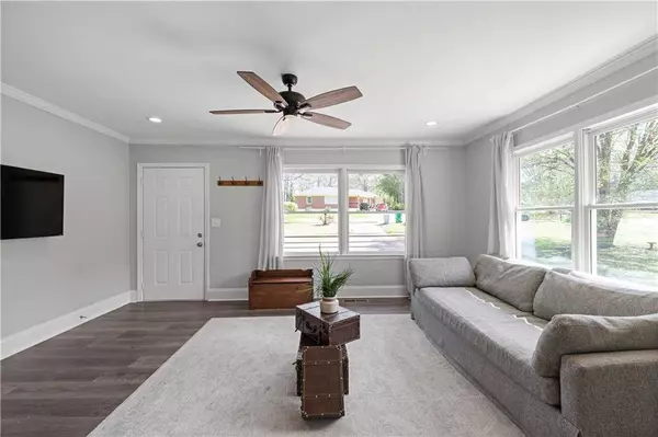 1349 Midview DR, Decatur, GA 30032