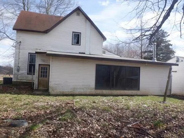 40320 M-40, Paw Paw, MI 49079