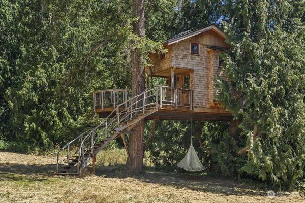 16024 NE 124th ST, Redmond, WA 98052