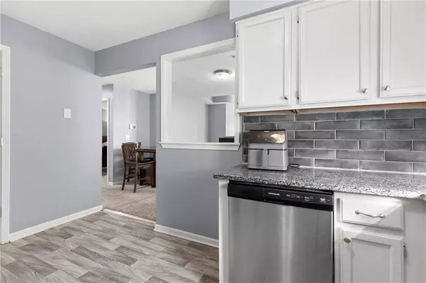 1514 E 123rd ST, Olathe, KS 66061