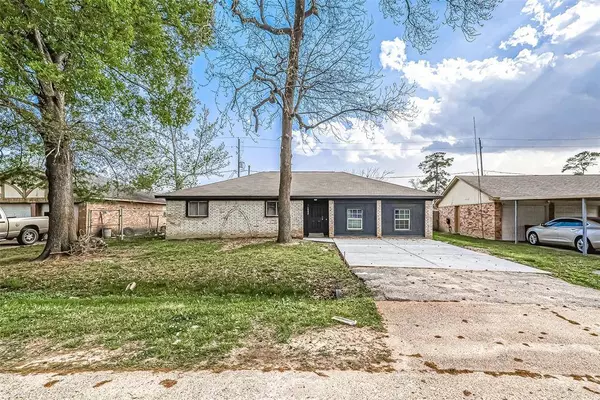 16002 Bernina LN, Houston, TX 77044