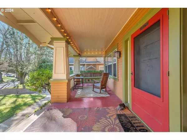 425 NE MIRIMAR PL, Portland, OR 97232