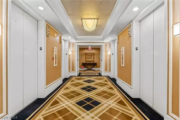 2000 N Fashion Show Drive #2405, Las Vegas, NV 89109