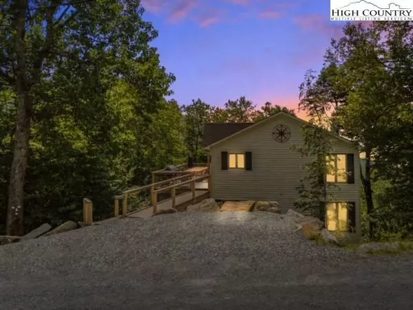 114 Spruce Hollow RD, Beech Mountain, NC 28604