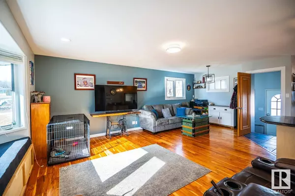 123 GREENGROVE AV, Sherwood Park, AB T8A 3C5