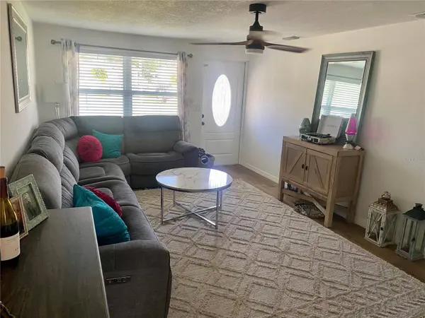 4846 ROSEDALE LN, Holiday, FL 34690