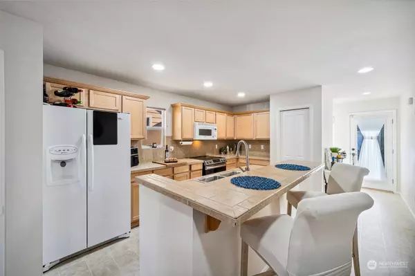 6620 Oklahoma ST SE, Lacey, WA 98513