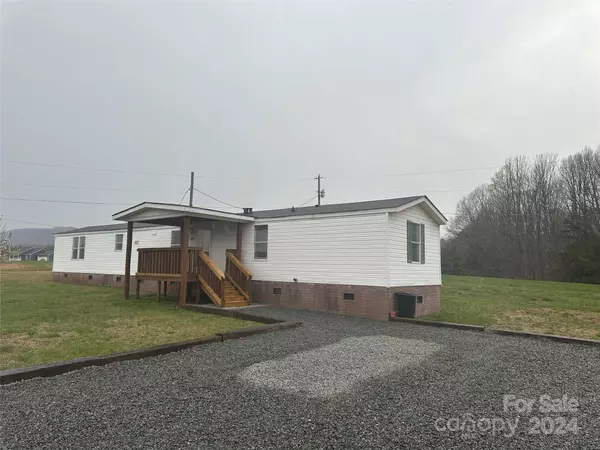 3549 Keystone DR, Sherrills Ford, NC 28673