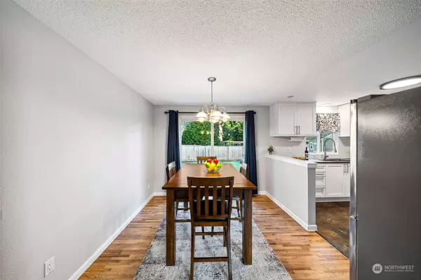 1104 Eleanor CT, Steilacoom, WA 98388