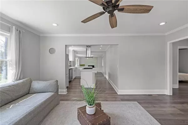 1349 Midview DR, Decatur, GA 30032