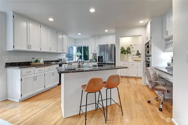 15417 92nd PL NE, Bothell, WA 98011