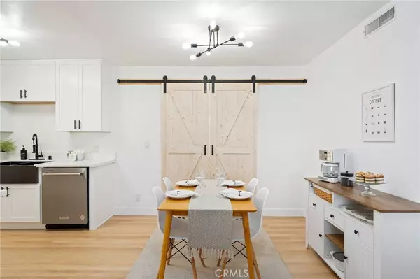 190 N Donneybrooke ST, Orange, CA 92868