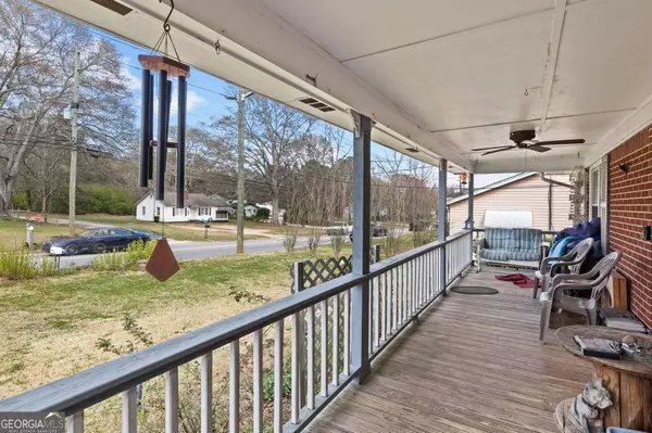 25 Sprayberry RD, Newnan, GA 30263