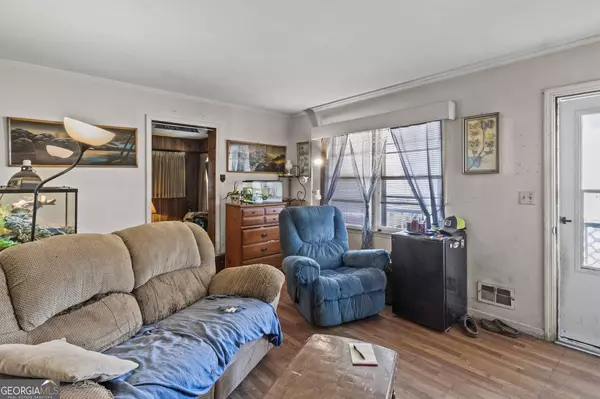 25 Sprayberry RD, Newnan, GA 30263