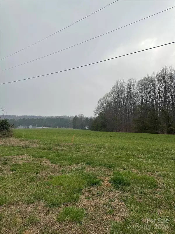 3549 Keystone DR, Sherrills Ford, NC 28673