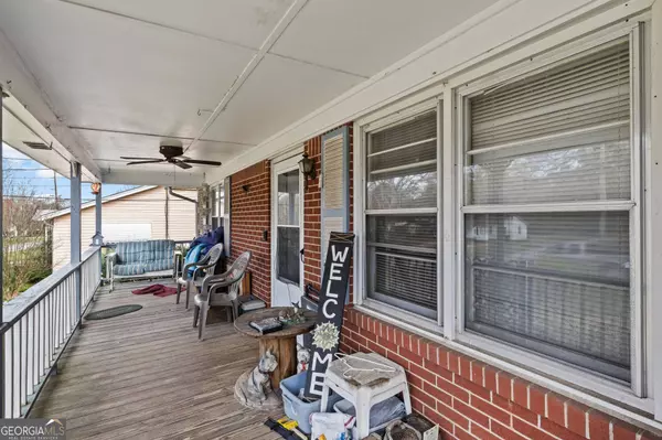 25 Sprayberry RD, Newnan, GA 30263