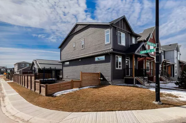 401 Chinook Gate SQ SW, Airdrie, AB T4B 4V9