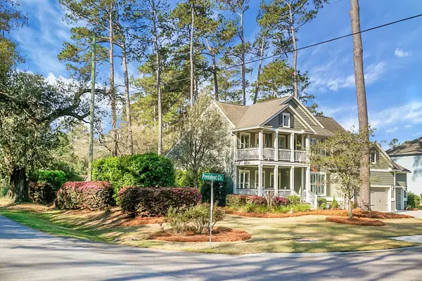 203 President Cir, Summerville, SC 29483