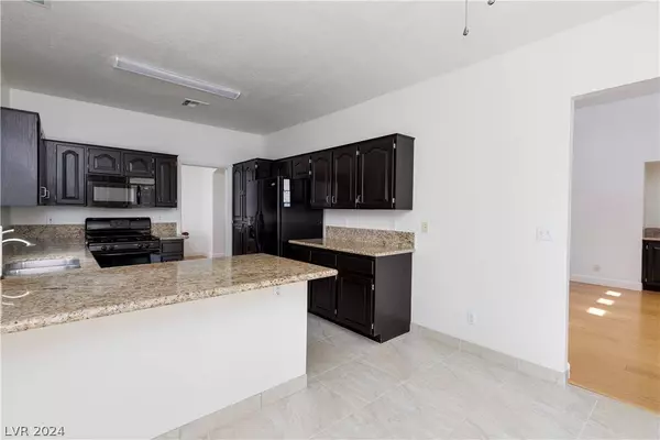 7841 Ben Hogan Drive, Las Vegas, NV 89149