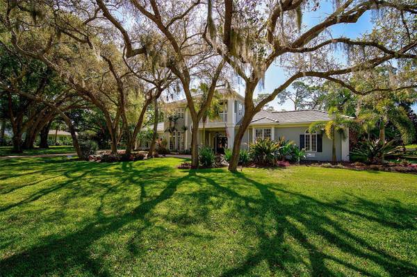 922 MACEWEN DR, Osprey, FL 34229