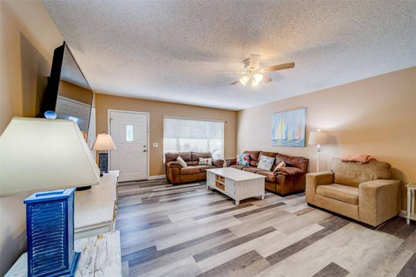 2220 SWEDISH DR #6, Clearwater, FL 33763