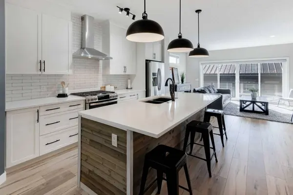 401 Chinook Gate SQ SW, Airdrie, AB T4B 4V9