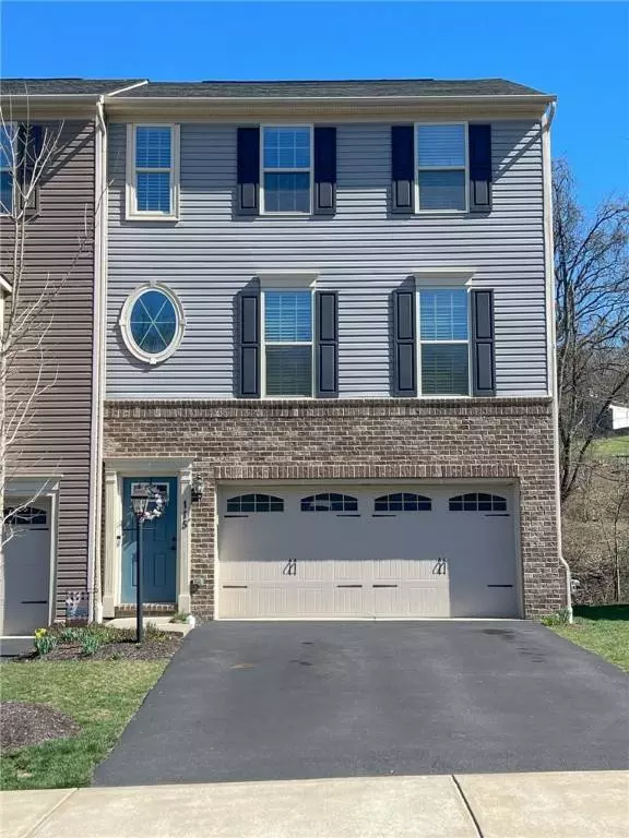 115 Arbor Trail Dr, Mc Kees Rocks, PA 15136