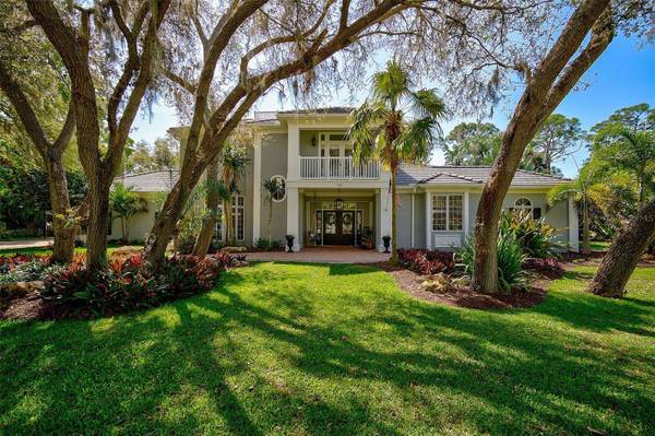 922 MACEWEN DR, Osprey, FL 34229