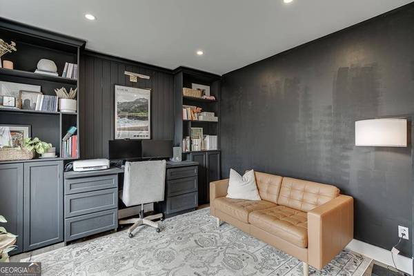 6625 River Island CIR, Buford, GA 30518