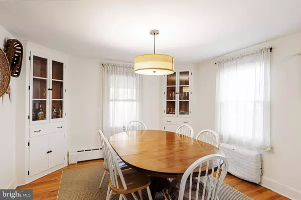 5 MONMOUTH DR, Monmouth Junction, NJ 08852