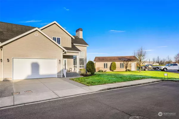 1725 Harrison PL #106, Lynden, WA 98264