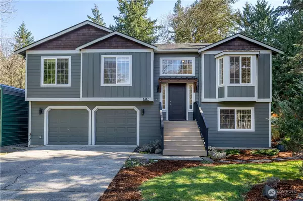 1317 205th AVE E, Lake Tapps, WA 98391