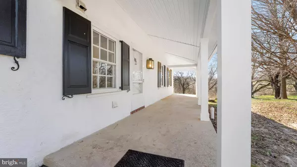 348 SUNNYSIDE RD, West Grove, PA 19390