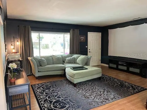 1006 HARDY DR, Tampa, FL 33613