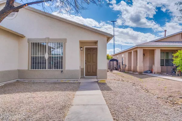 6285 S Avenue De La Chandelle, Tucson, AZ 85746