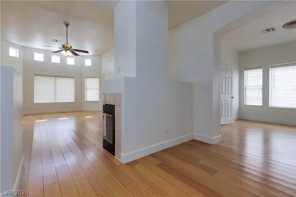 7841 Ben Hogan Drive, Las Vegas, NV 89149