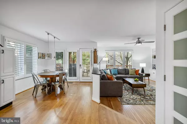 11207 PAVILION CLUB CT, Reston, VA 20194