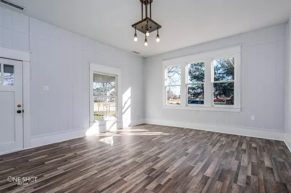 514 E McHarg Street, Stamford, TX 79553