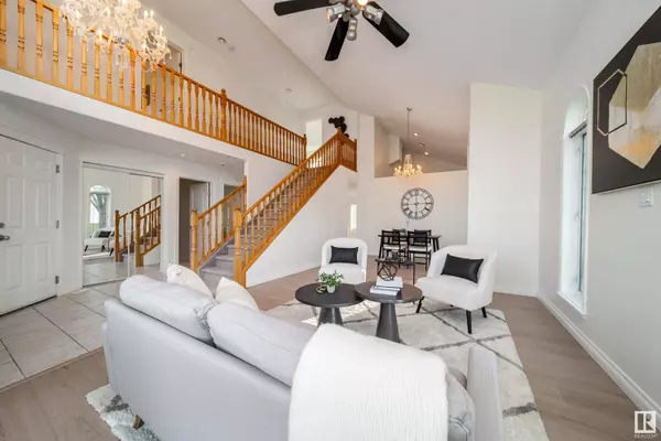 1103 HAYNES CL NW, Edmonton, AB T6R 2T6