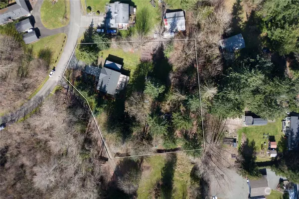 1317 205th AVE E, Lake Tapps, WA 98391