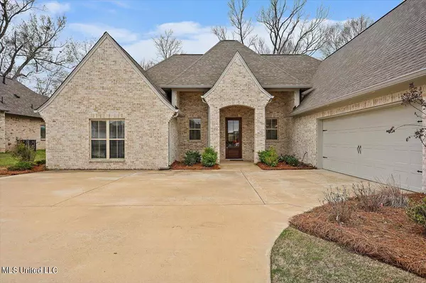 170 Sweetbriar Circle, Canton, MS 39046