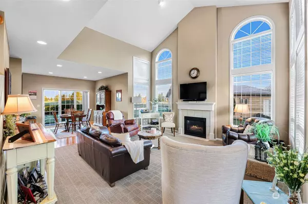 1725 Harrison PL #106, Lynden, WA 98264