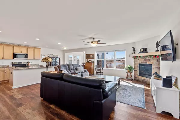 879 Amber LANE, Port Washington, WI 53074