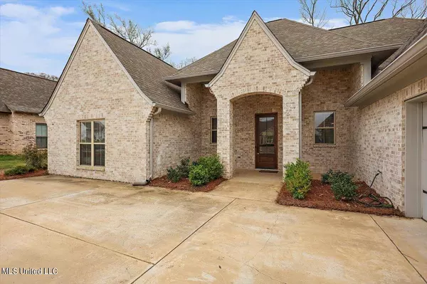 170 Sweetbriar Circle, Canton, MS 39046
