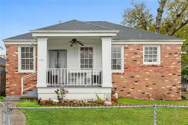220 SHREWSBURY CT, Jefferson, LA 70121