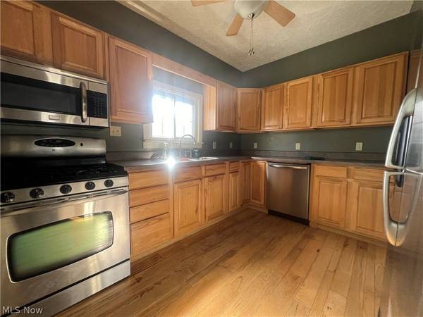 805 Delia AVE, Martins Ferry, OH 43935